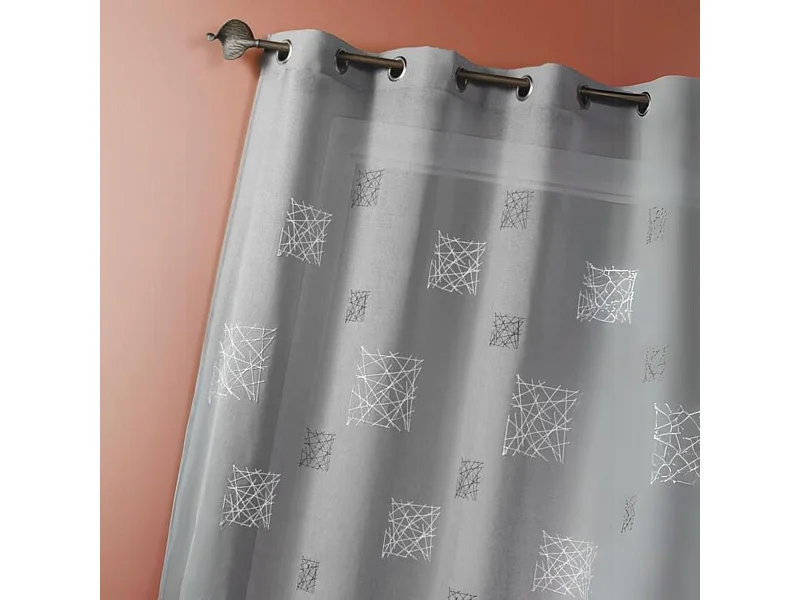 Fertigvorhang aus Etamine