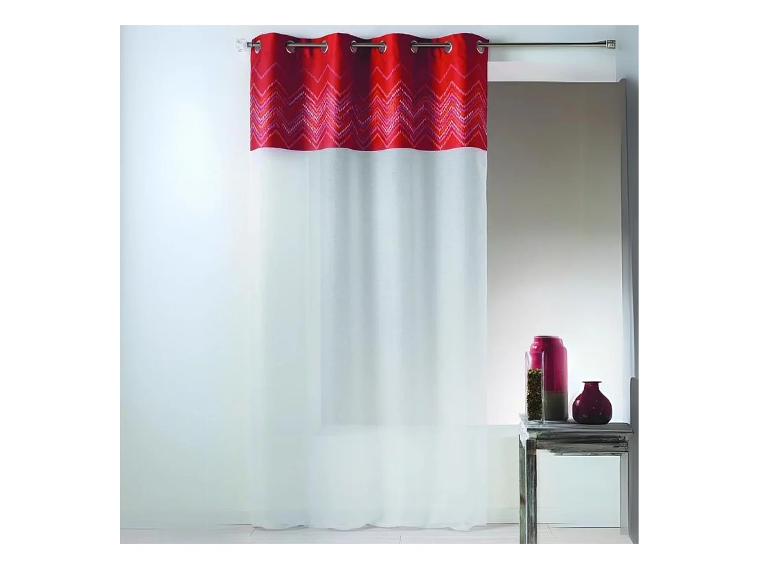 Visillo en jacquard con paramento superior galón