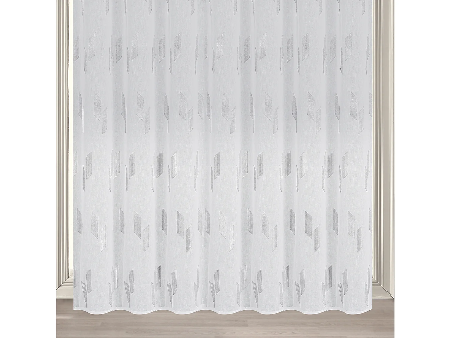 Vorhang mit glänzender Stickerei und Ösen