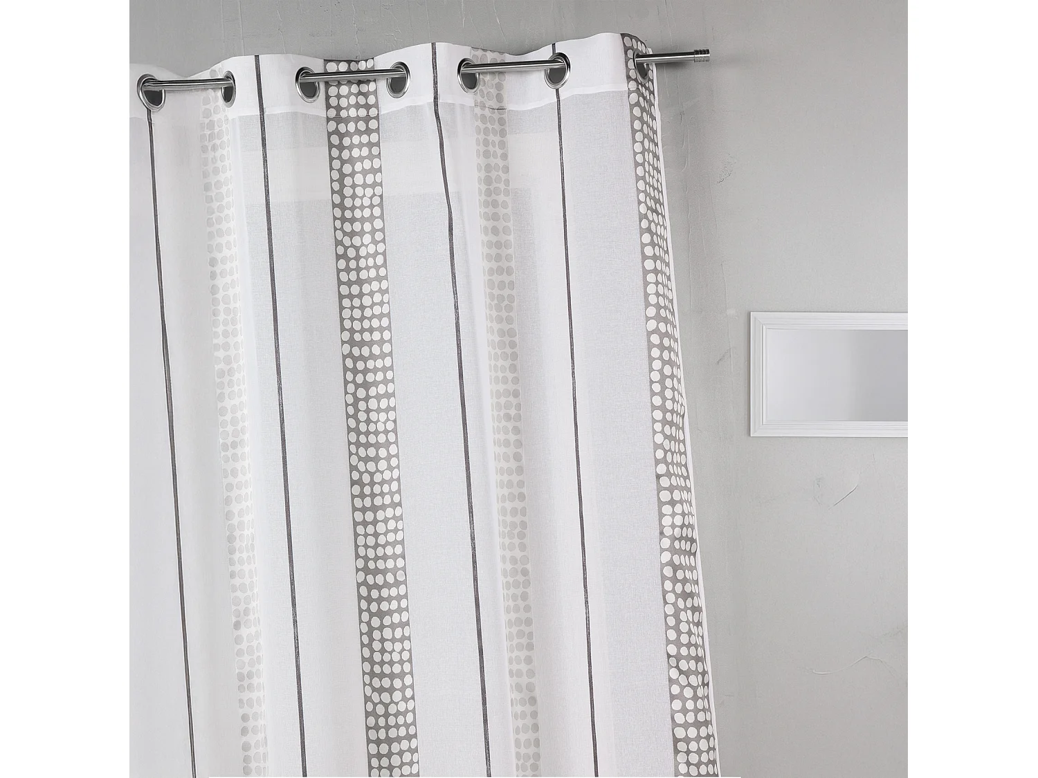 Voilage en étamine à rayures verticales à pois