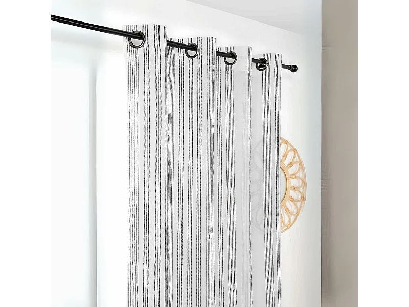 Voilage à l'aspect lin aux rayures verticales