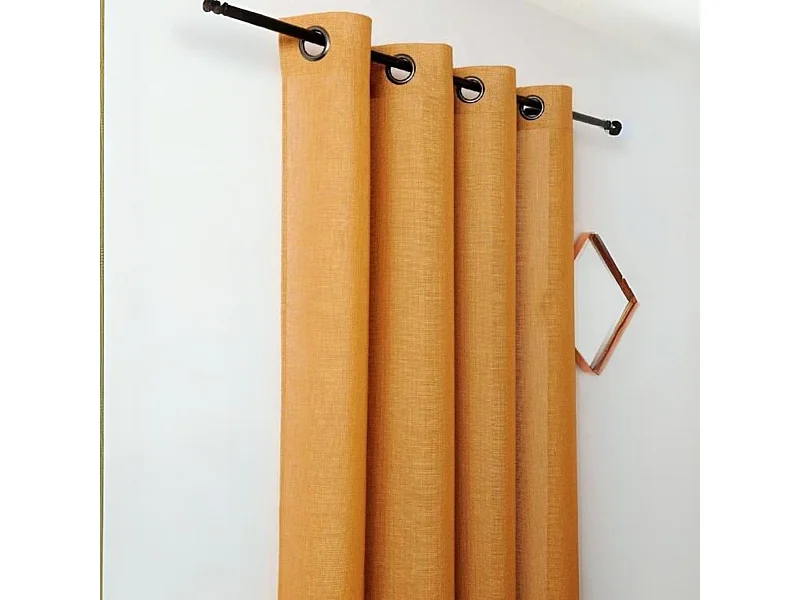 Voilage tamisant aux fils satinés