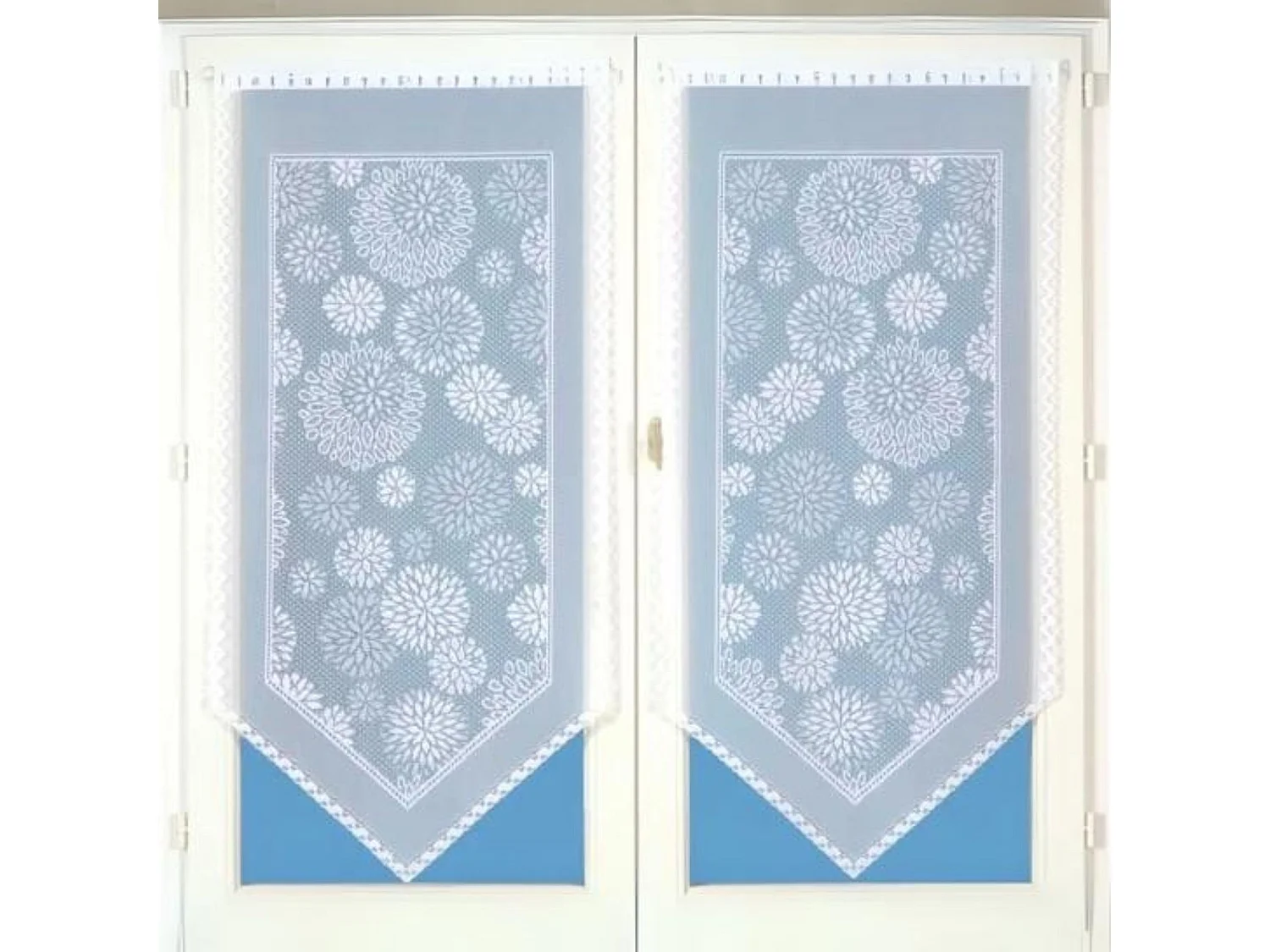 Paire de petits voilages en pointe et à dentelle