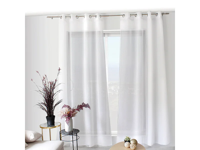 Voilage tamisant avec galon feuille en macramé