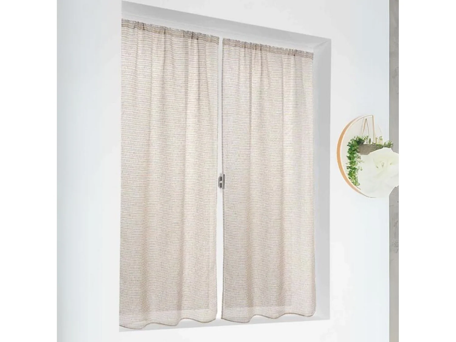 Paire de petits voilages poly-lin-coton à fines rayures