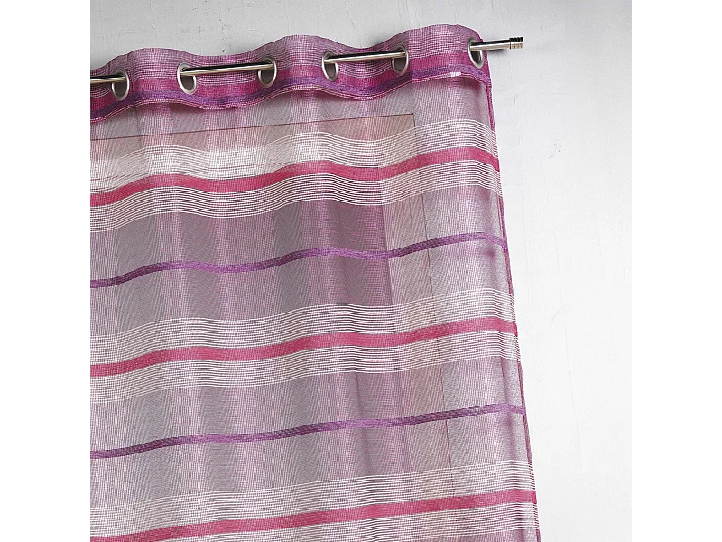 Voilage fantaisie à rayures horizontales de différentes tailles