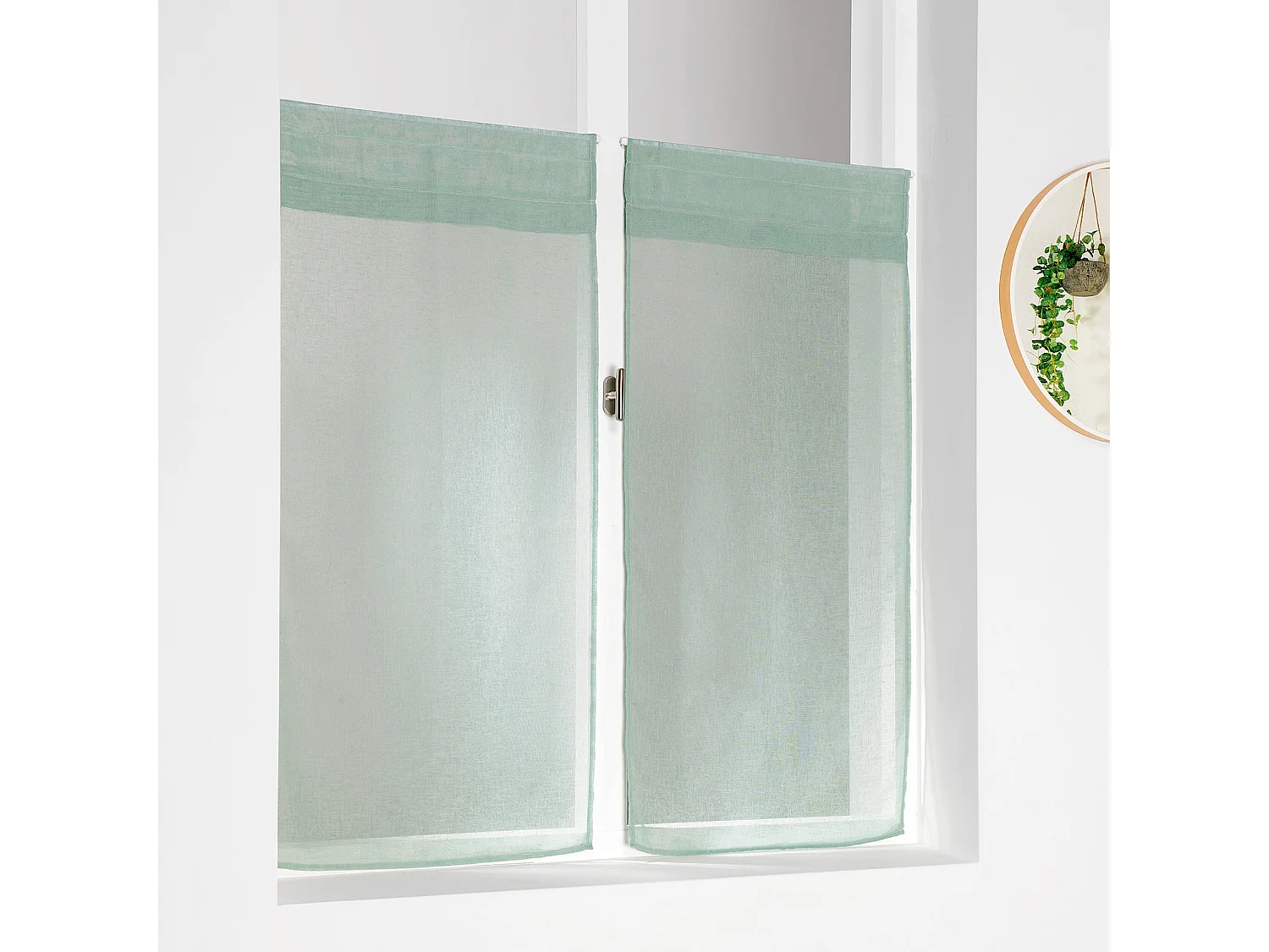 Paire de petits voilages unis et tamisants en poly/lin