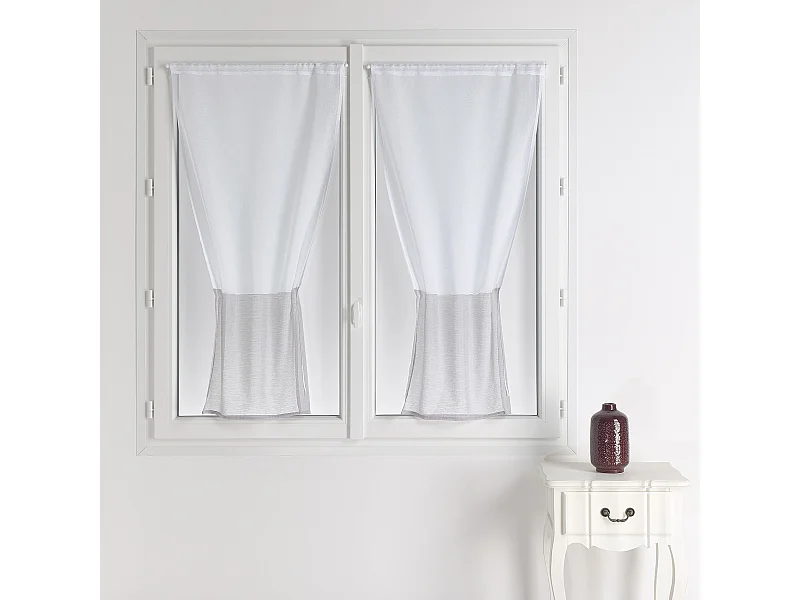 Par de ventanas de estameña bicolor