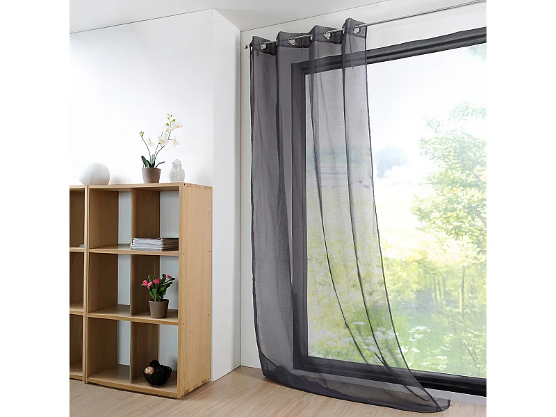 Visillo liso ligero con 16 colores