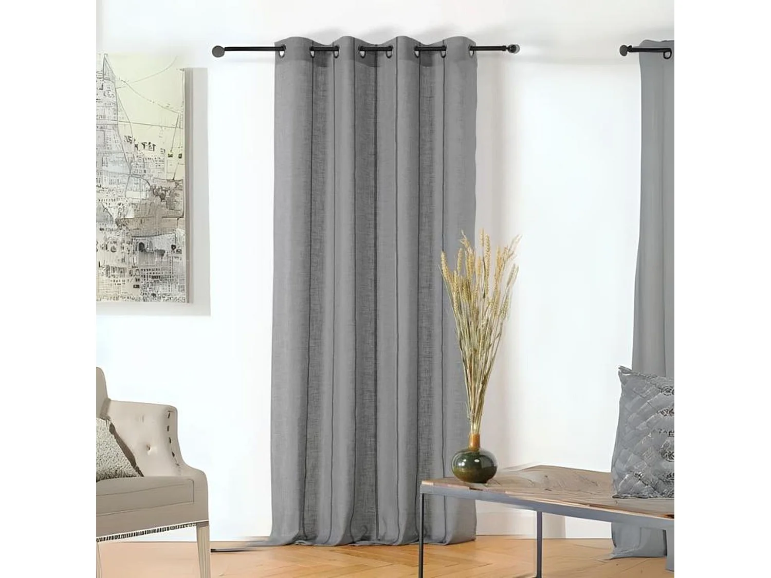 Voilage aux fines rayures noires