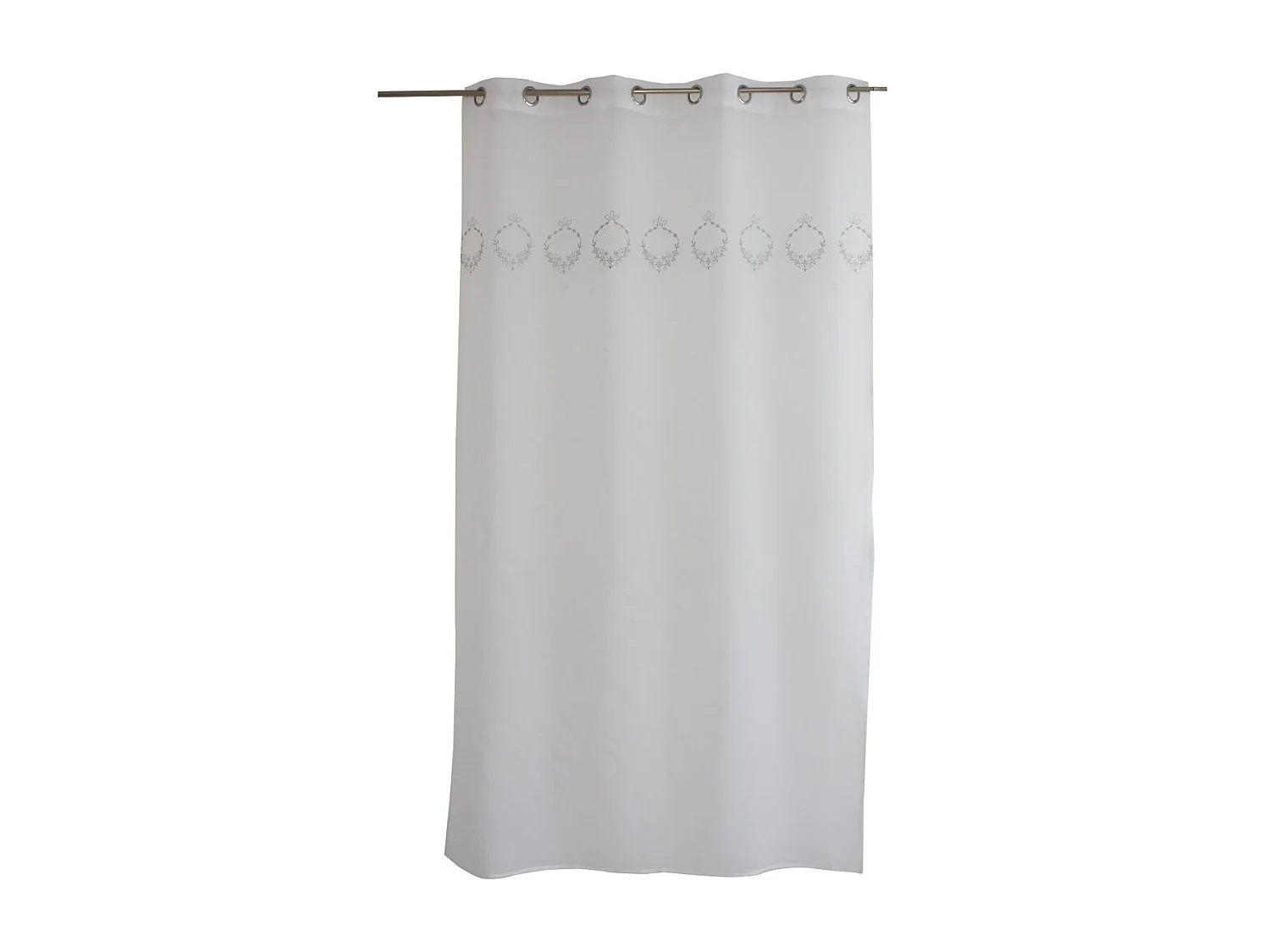 Vorhang verziert mit 3 Stickereien