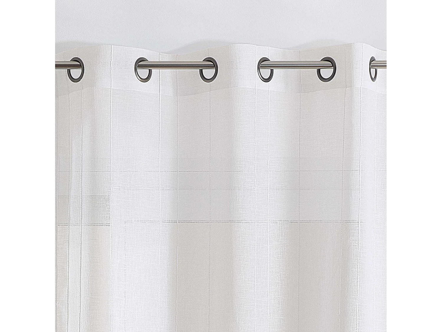 Voilage tamisant uni à fines rayures