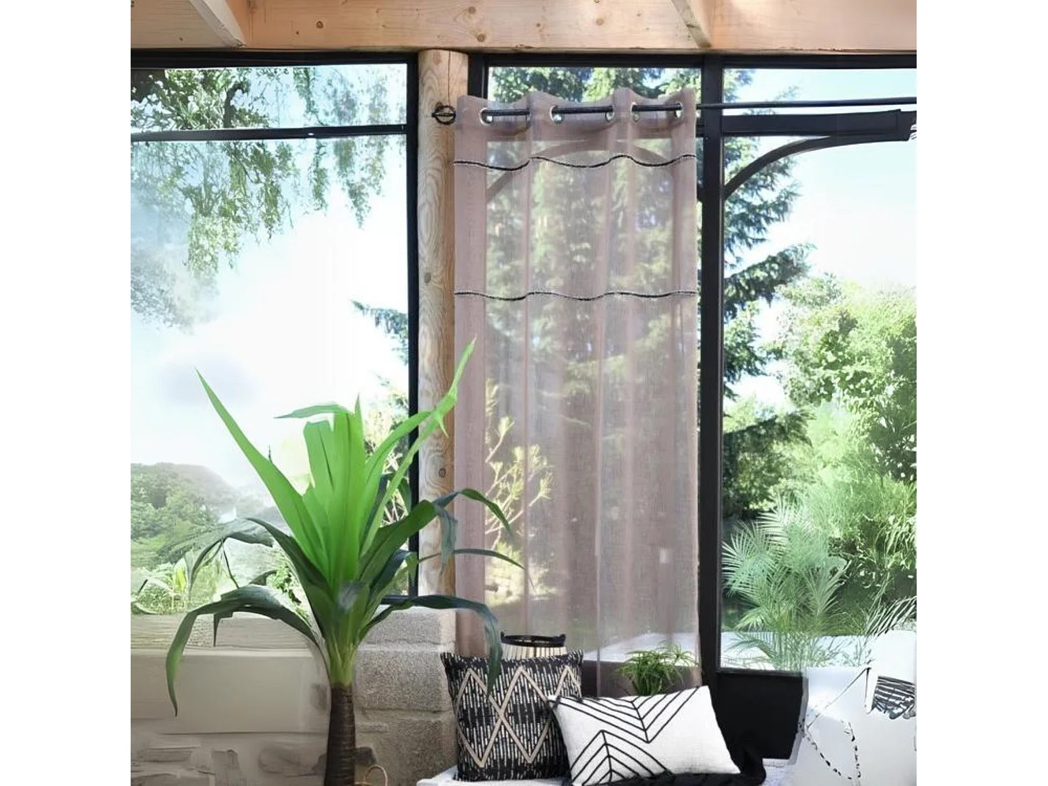 Voilage uni à galons effilochés