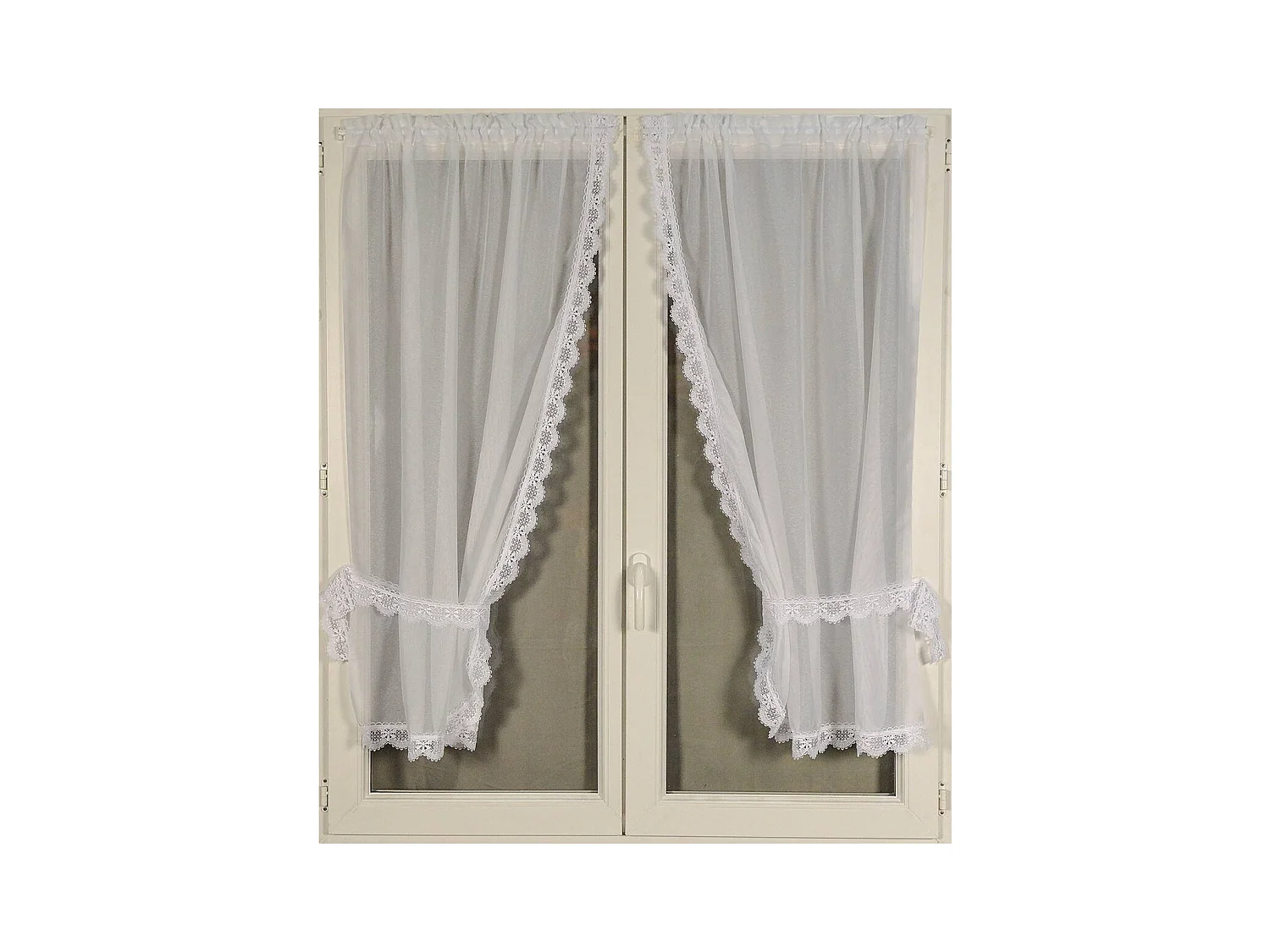 Paire de rideaux bonne femme à bord macramé
