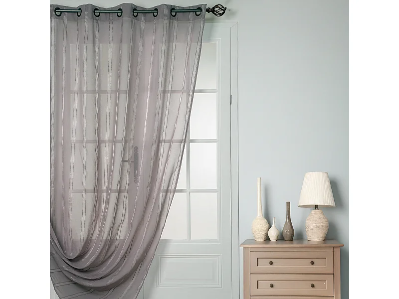 Visillo de etamina y rinas rayas brillantes