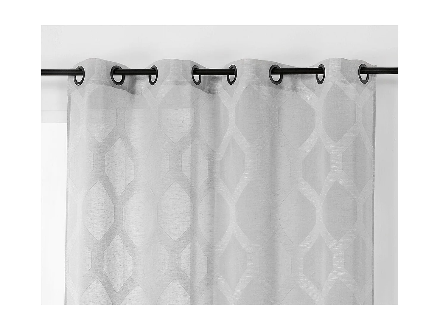 Voilage à motifs géométriques verticaux