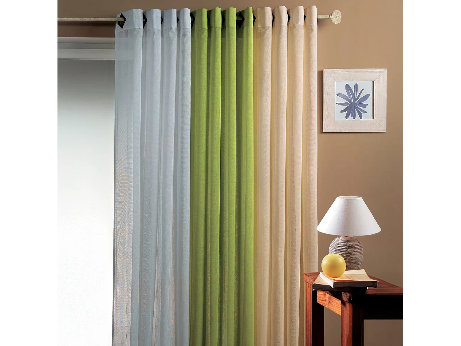 Voilage fantaisie tissée rayure