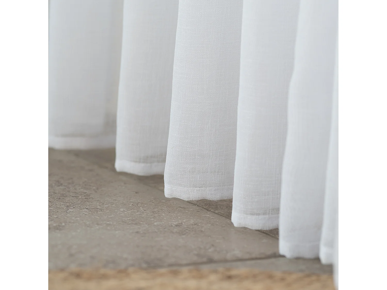 Voile-Vorhang in Leinenoptik