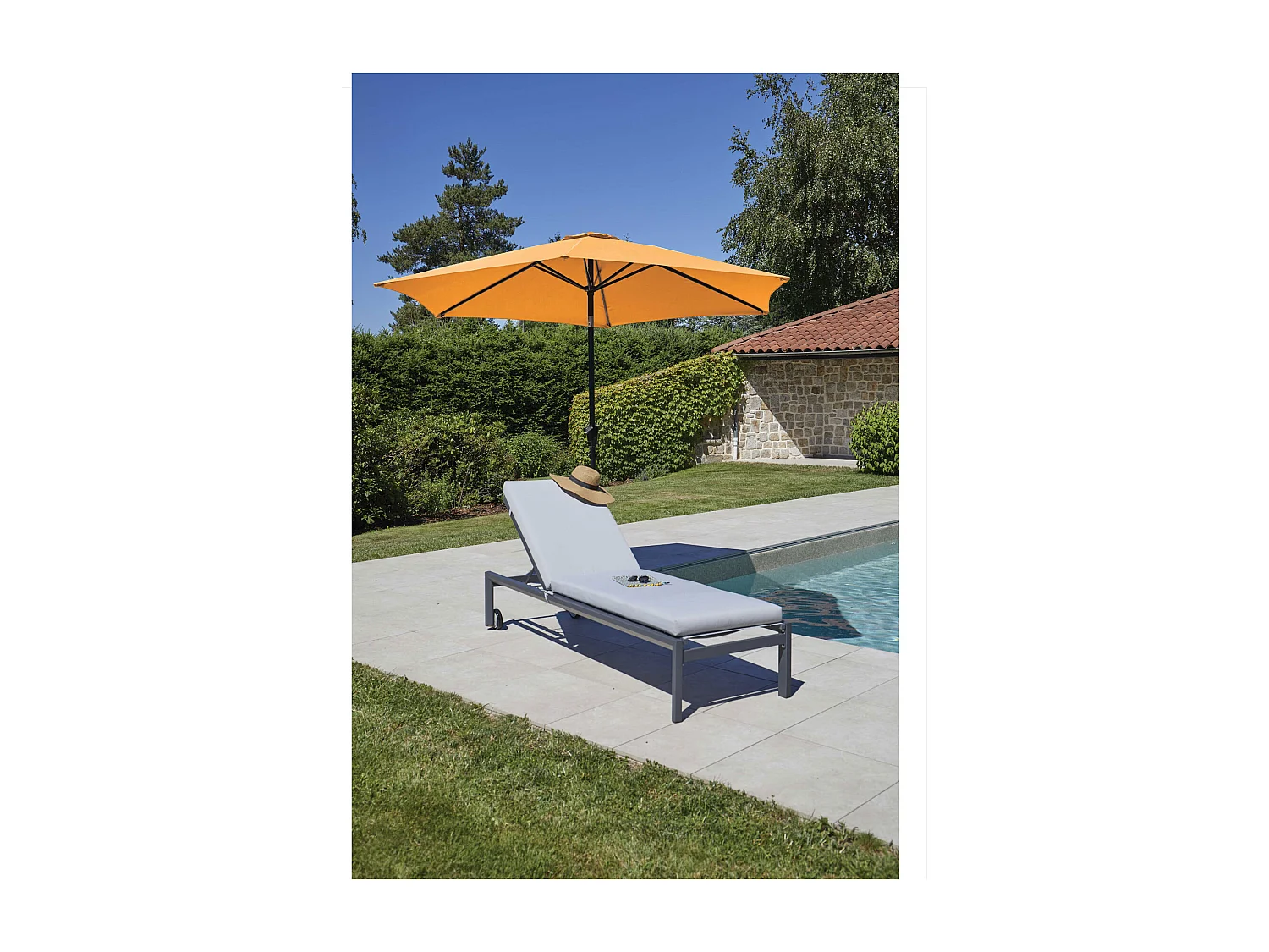 Parasol centrado y reclinable Ø 3 m en aluminio