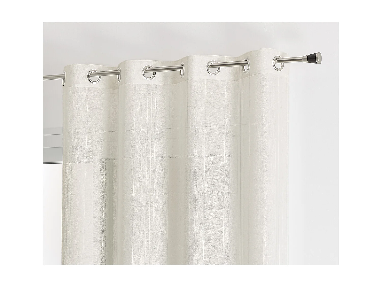 Liso con rayas bordadas