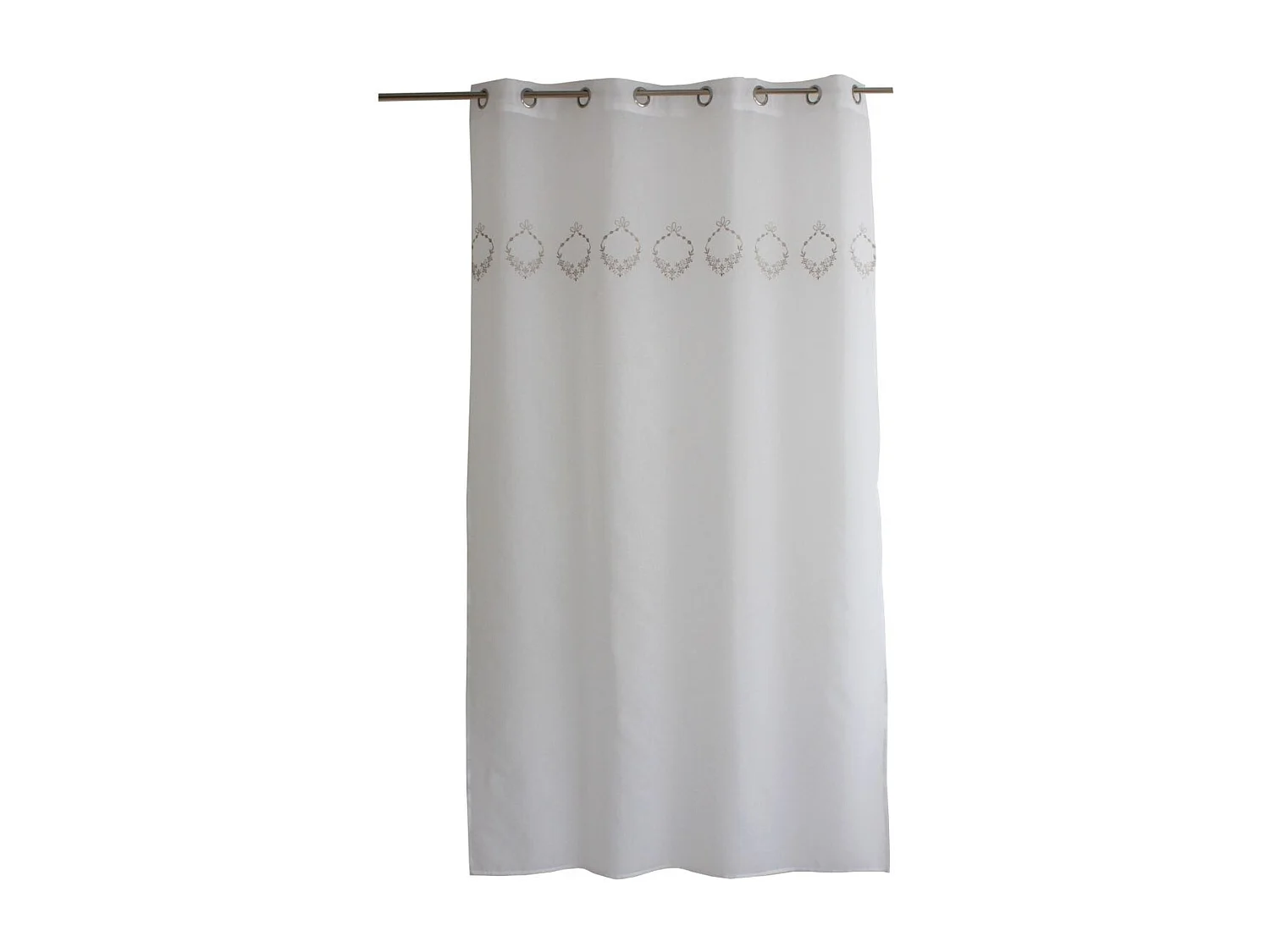 Vorhang verziert mit 3 Stickereien