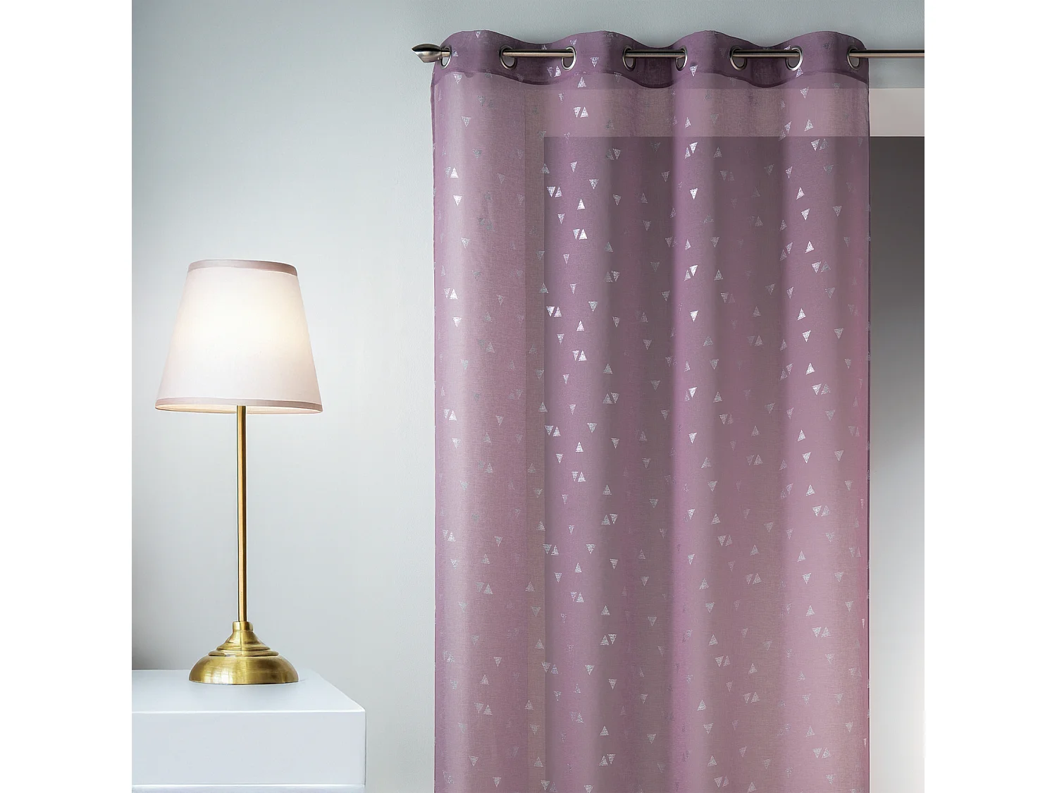 Visillo en Estameña Estampado Plateado Triángulo