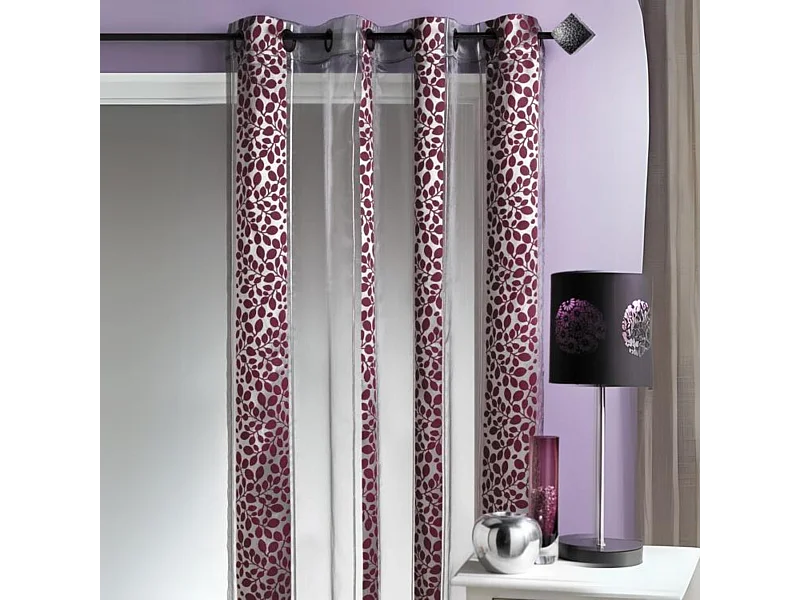 Organzavorhang mit einem Jacquard Blumenmotiv