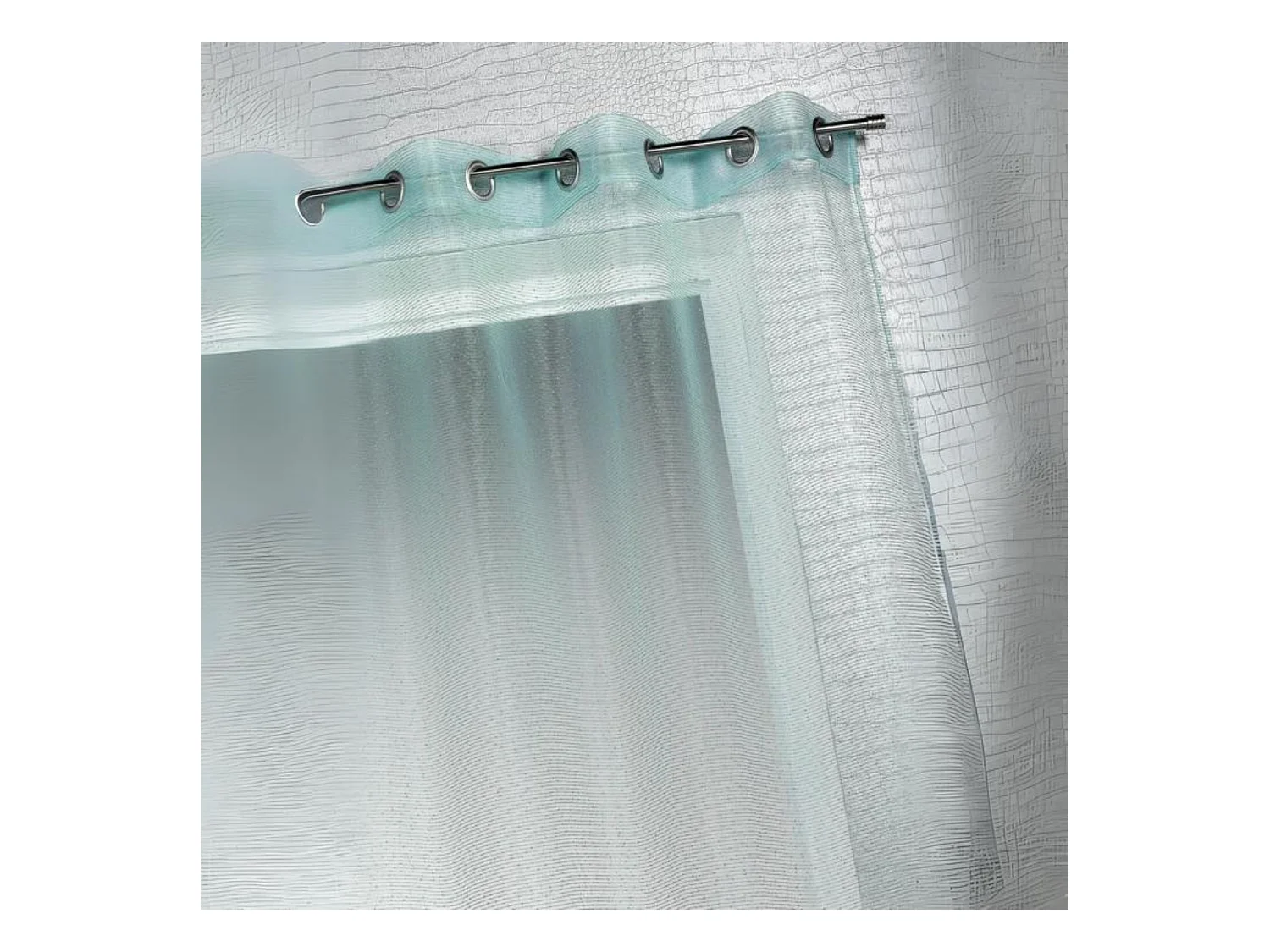 Voilage organza à fines rayures horizontales