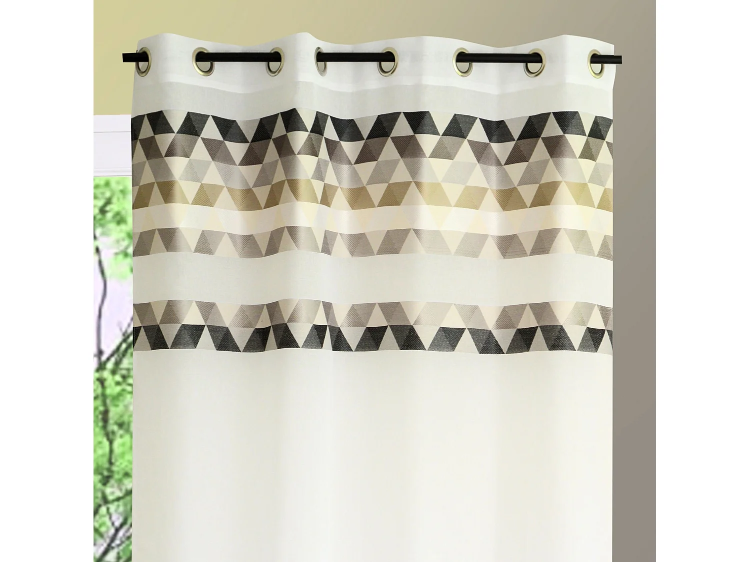 Voilage en étamine à parement haut "triangle"