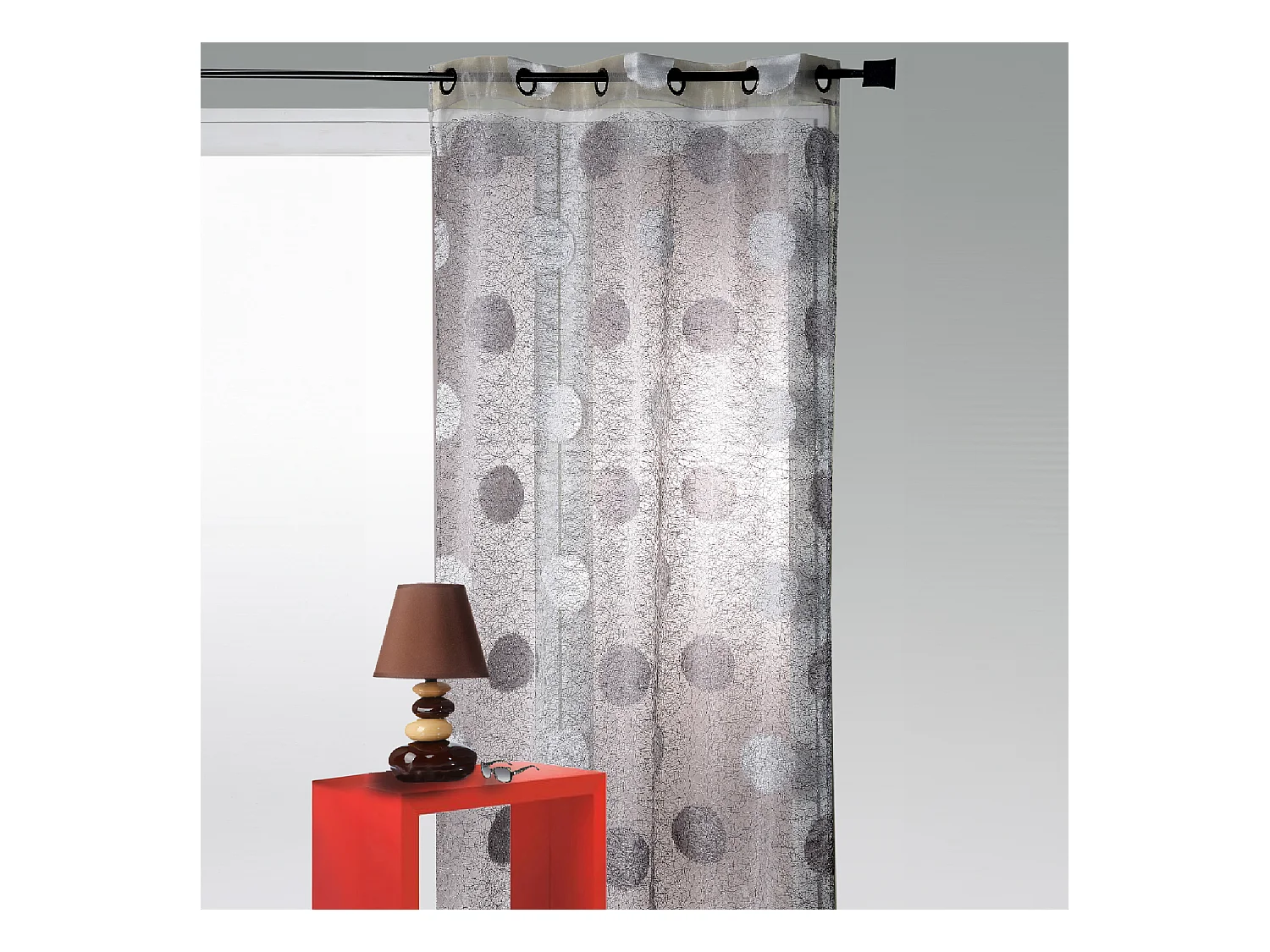 Visillo de organza jacquard bordado motivo redondo grande