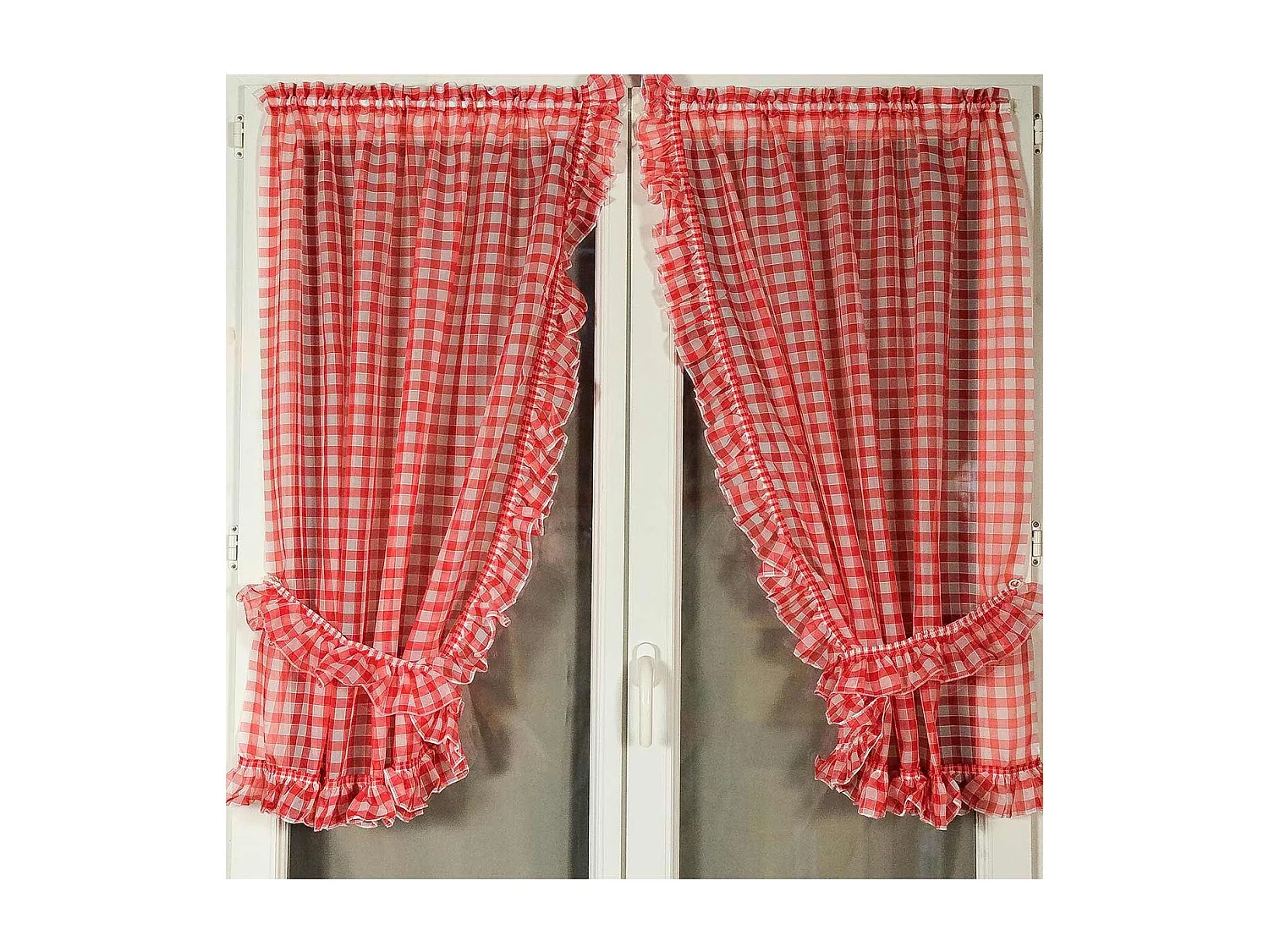 Par de cortinas de mujer con cuadros normandos