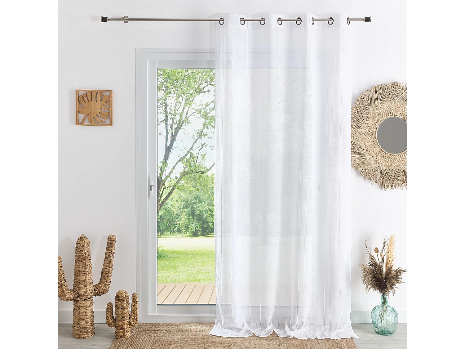 Voilage tamisant uni à fines rayures