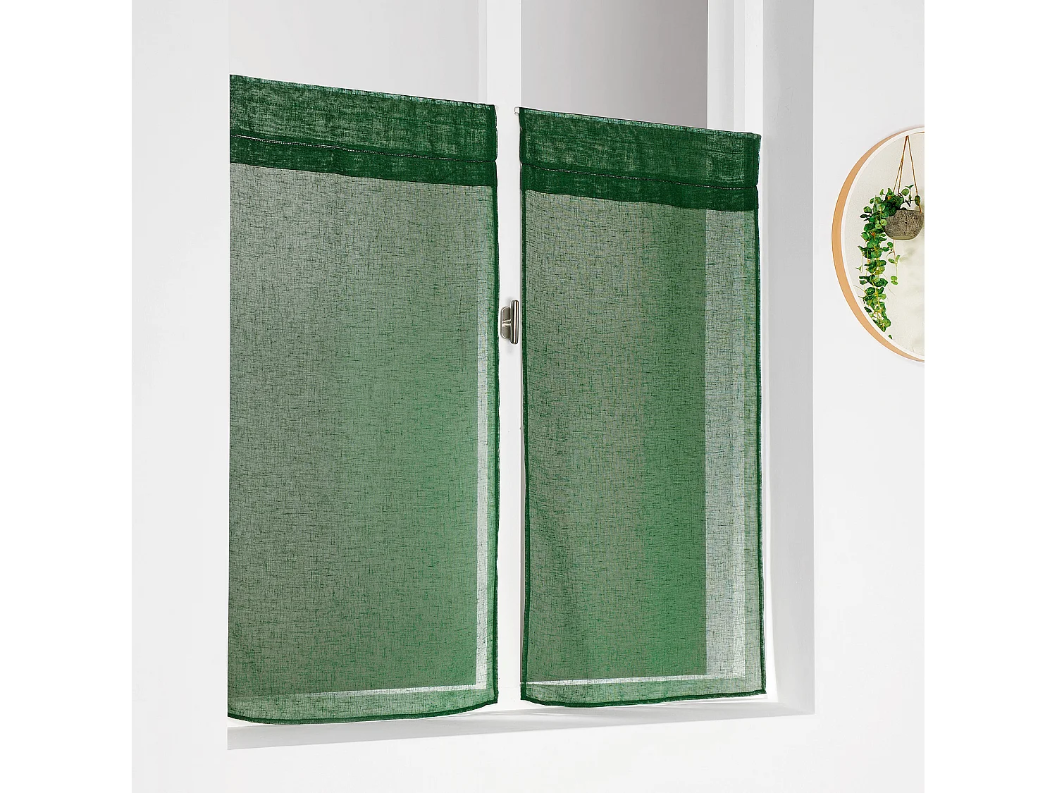 Paire de petits voilages unis et tamisants en poly/lin