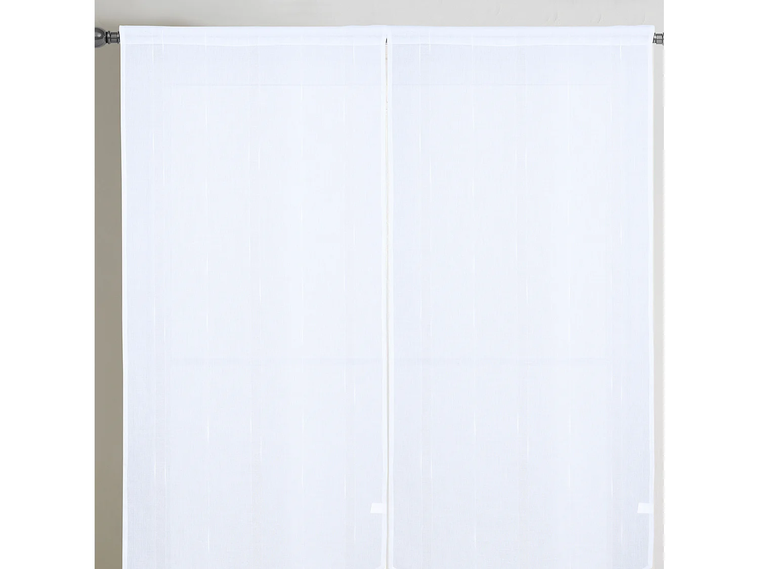 Par de unidades acristaladas con rayas verticales brillantes