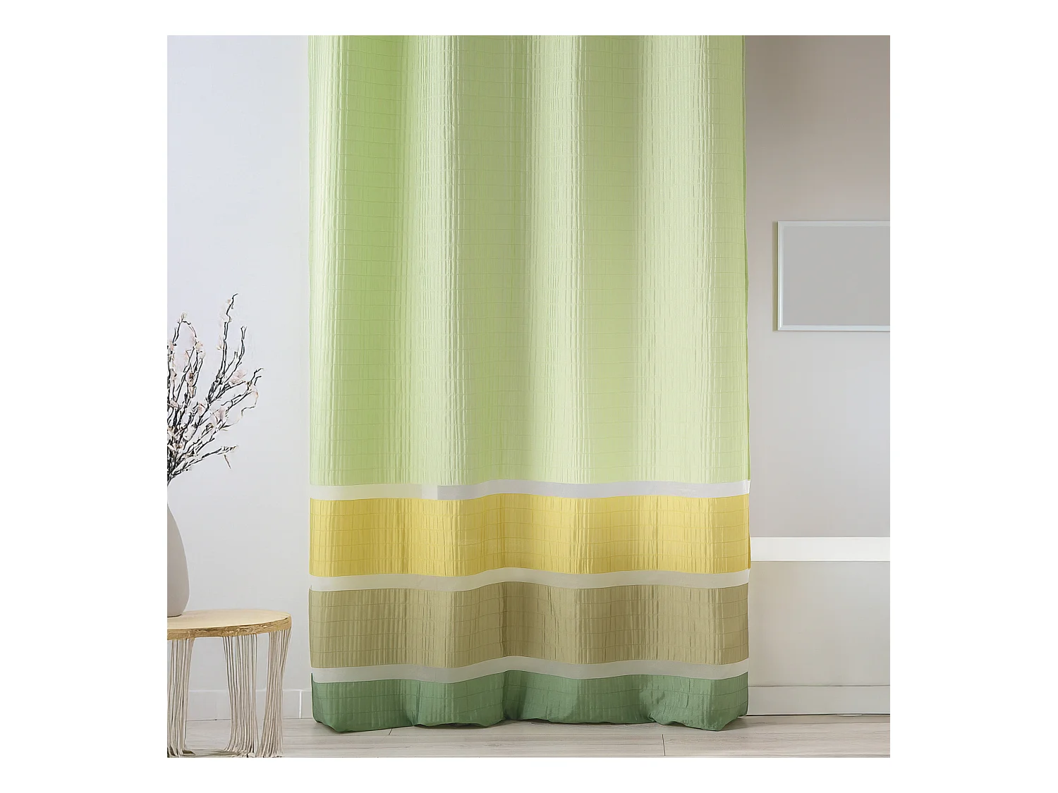 Voilage fantaisie tissée avec rayures horizontales