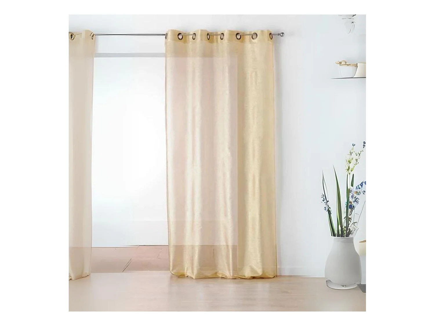 Visillo liso fluido plateado