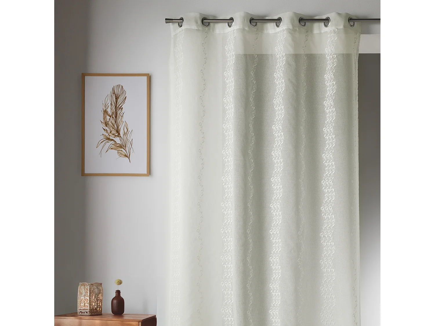 Voilage en Etamine Brodée à Rayures Verticales Fantaisies