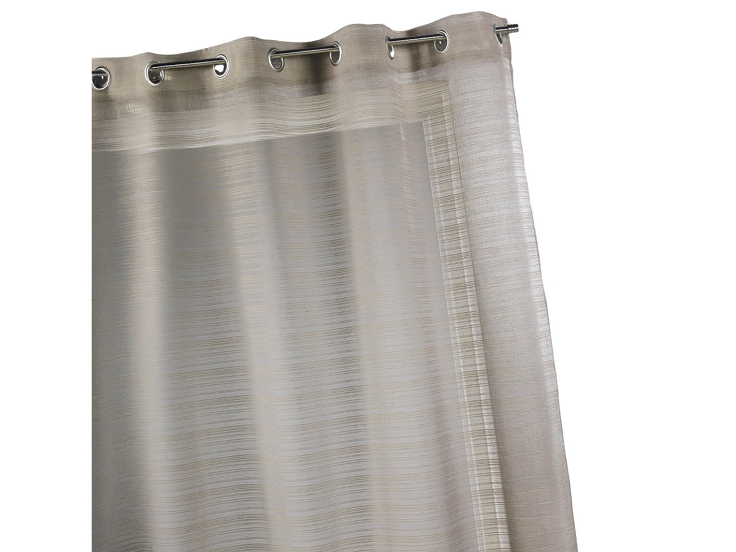 Fertigvorhang mit feinen Querstreifen