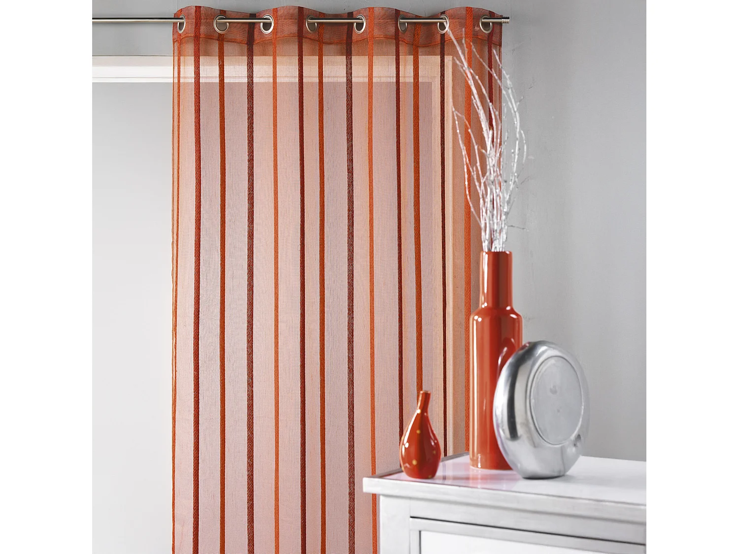 Voilage fantaisie à rayures verticales