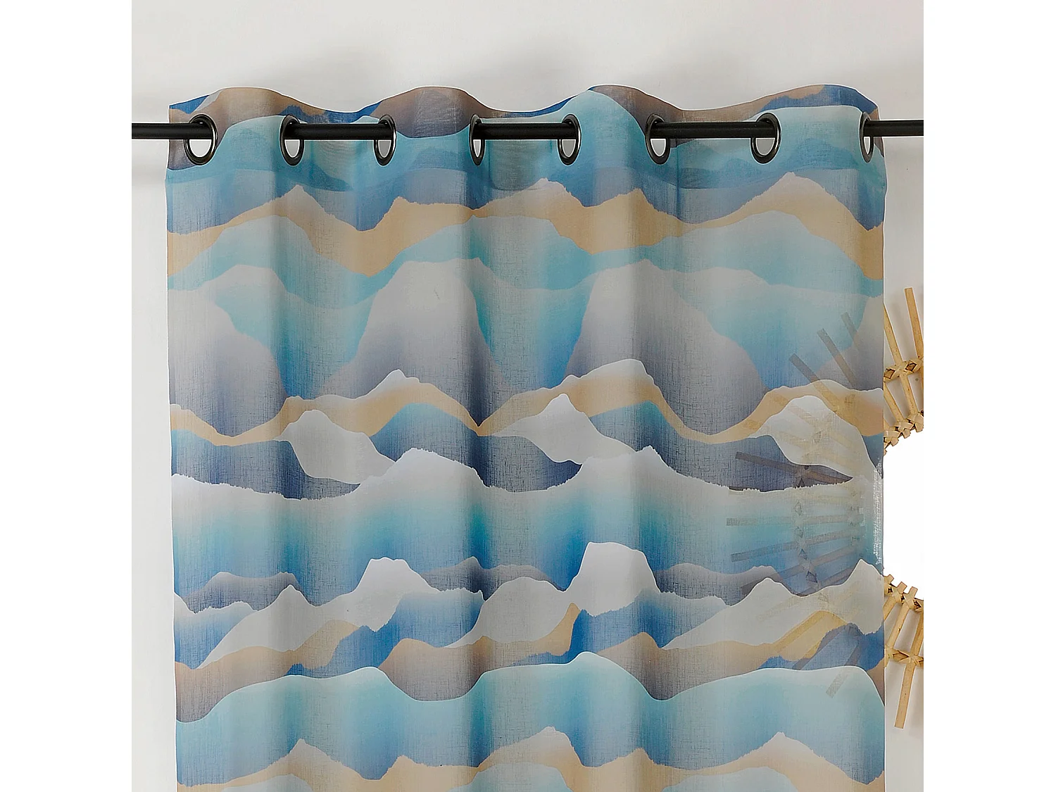 Voilage tamisant effet paysage