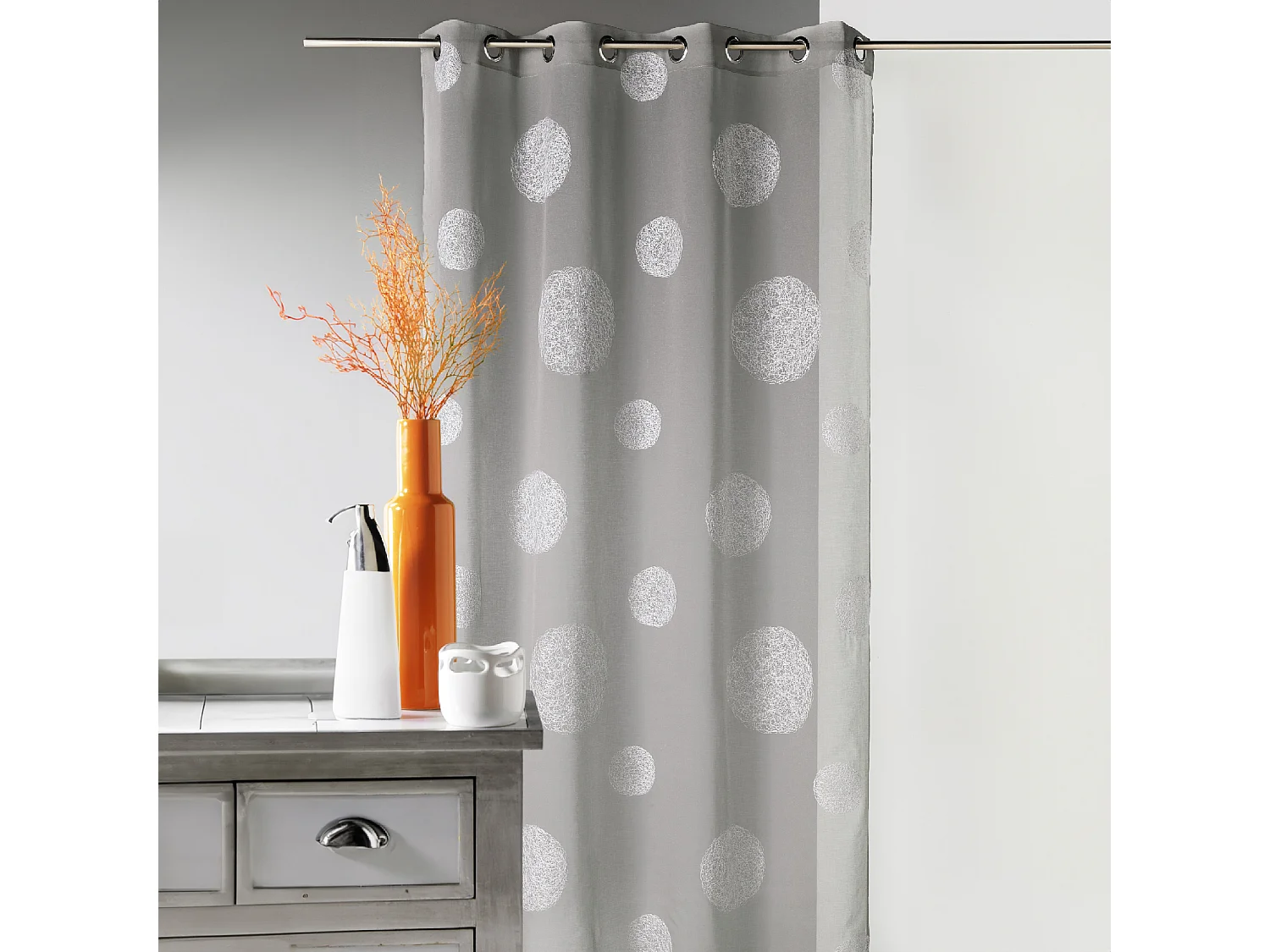 Voilage en Etamine Brodé ronds fils lurex brillants