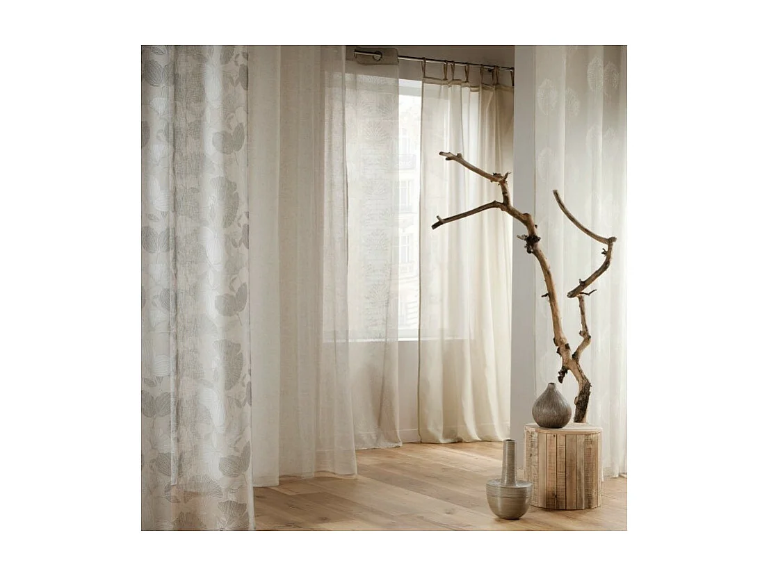 Voilages à œillets bois