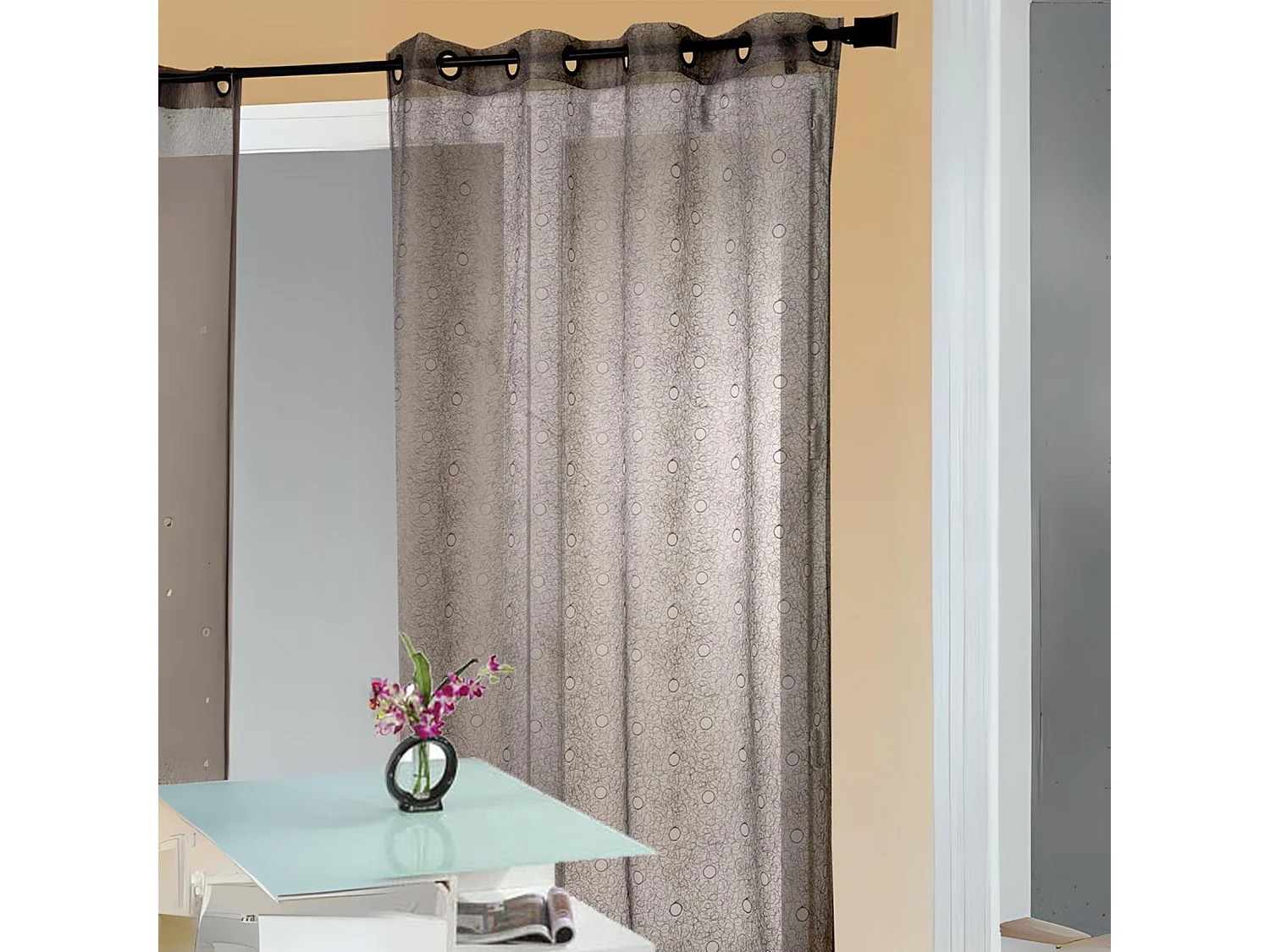 Visillo organza garabatos y burbujas bordado