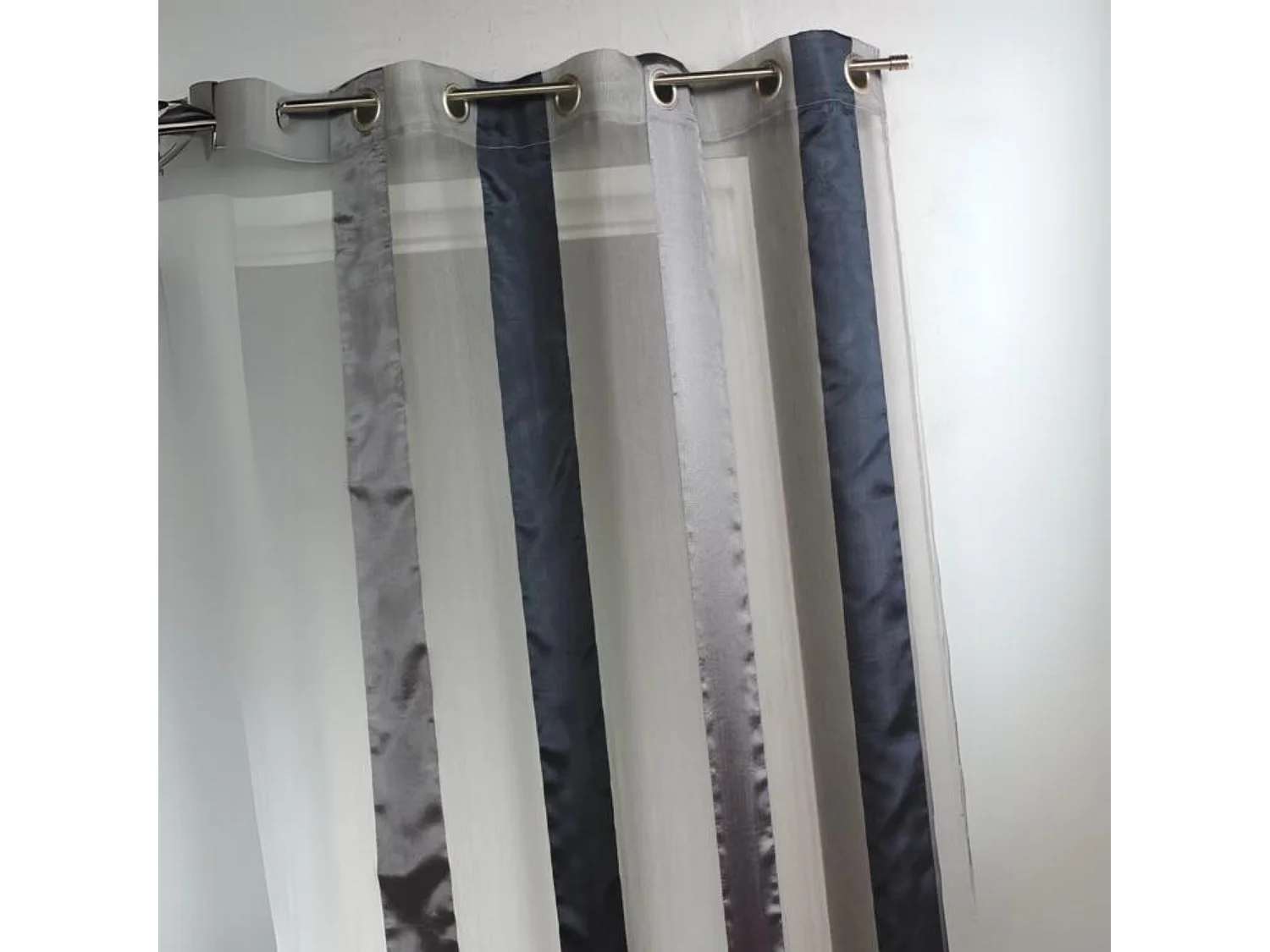 Voilage bicolore à rayures verticales