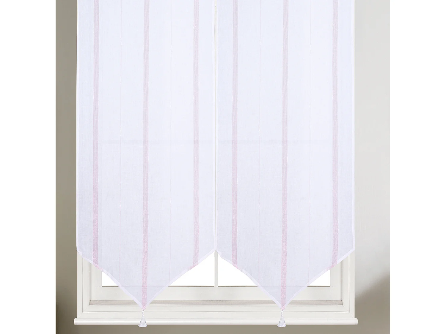 Par de unidades acristaladas con rayas verticales brillantes