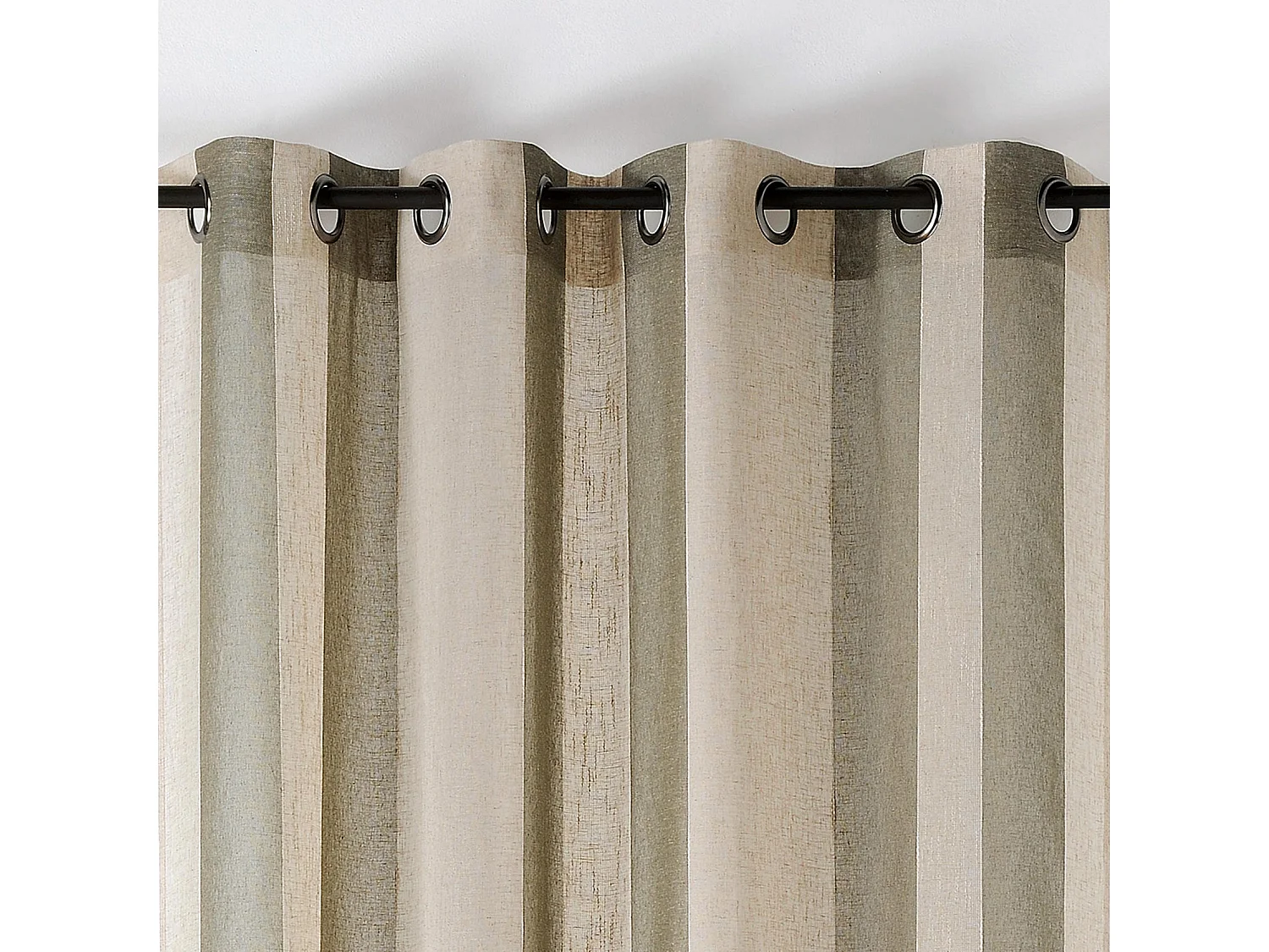 Voilage en voile rayé