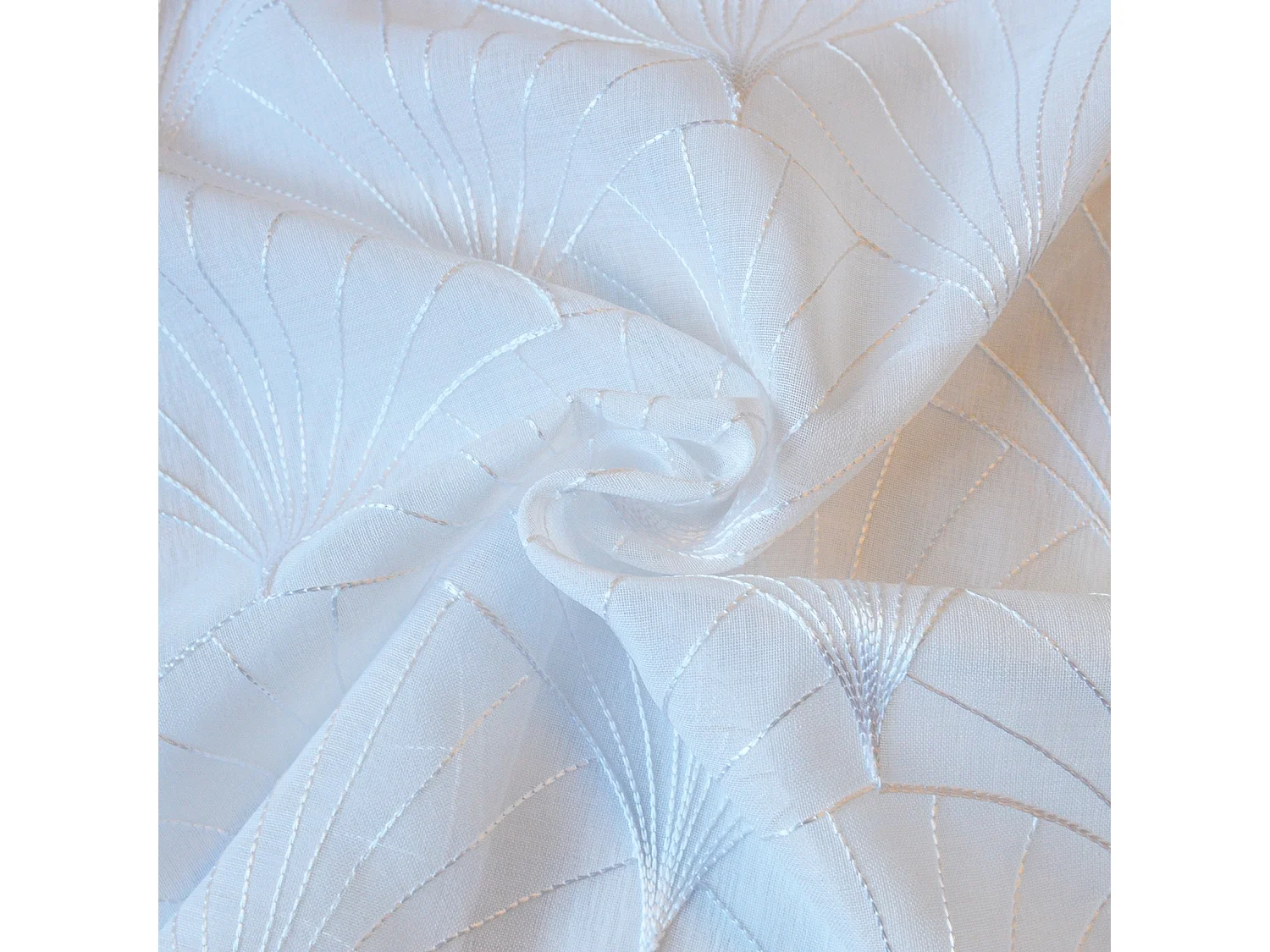 Gestickter Vorhang im Art-Déco-Stil