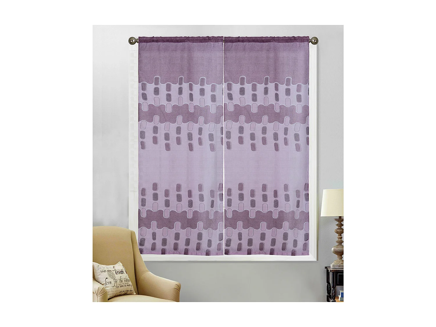 Paire de petits voilages au style géométrique