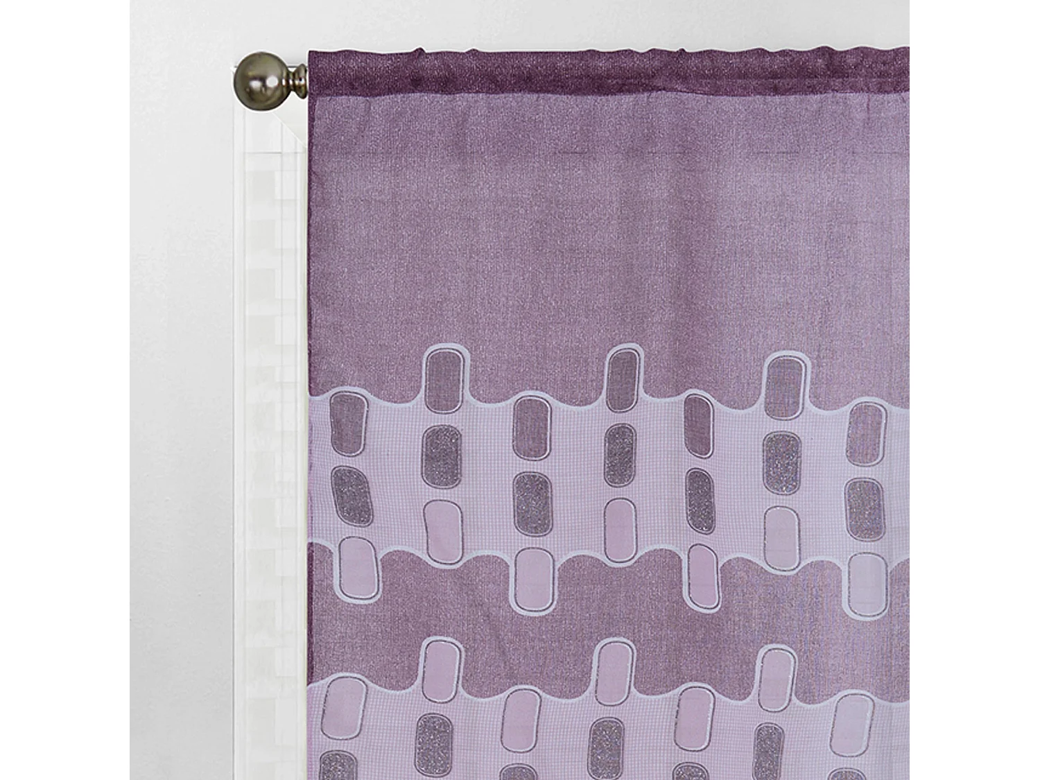 Paire de petits voilages au style géométrique