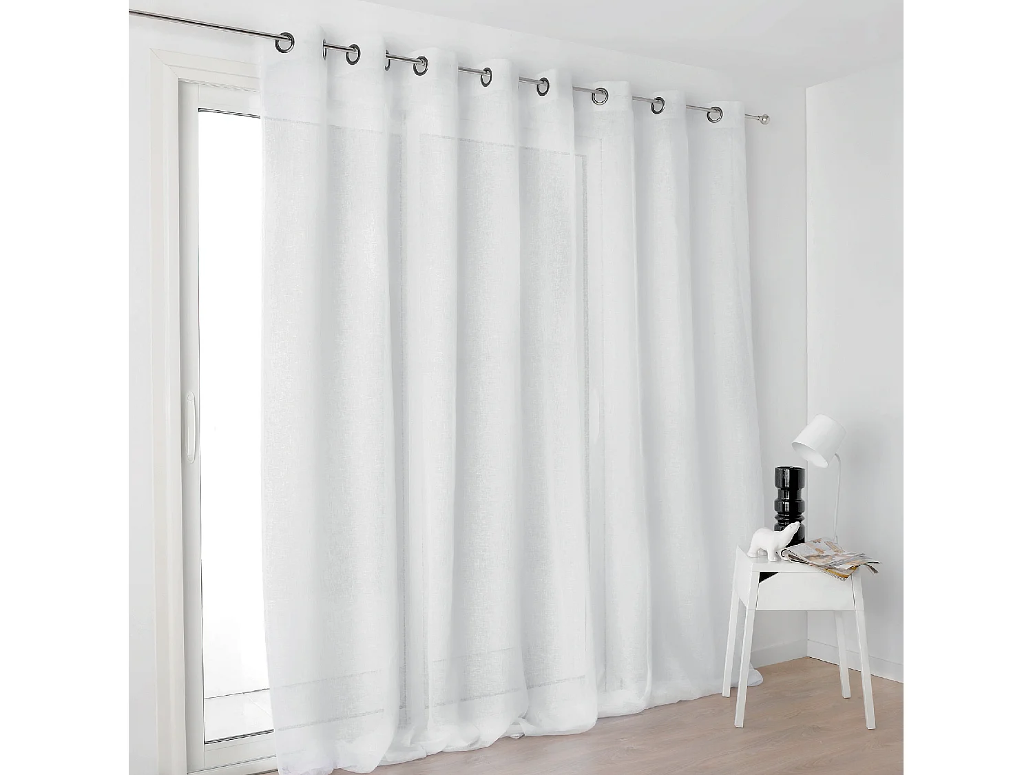 Visillos semitransparentes de gran anchura